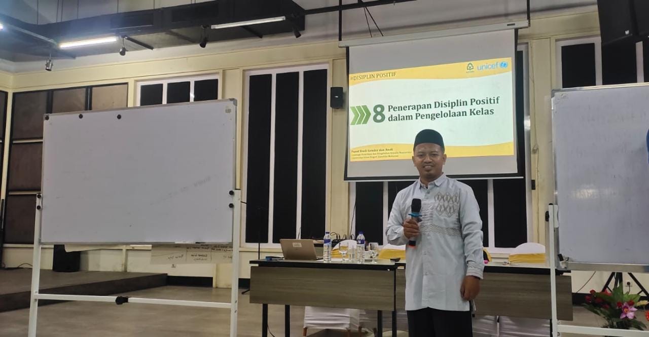 Gambar Dosen PBA UIN Alauddin Jadi Fasilitator Program Pesantren Ramah Anak di Wajo dan Bone