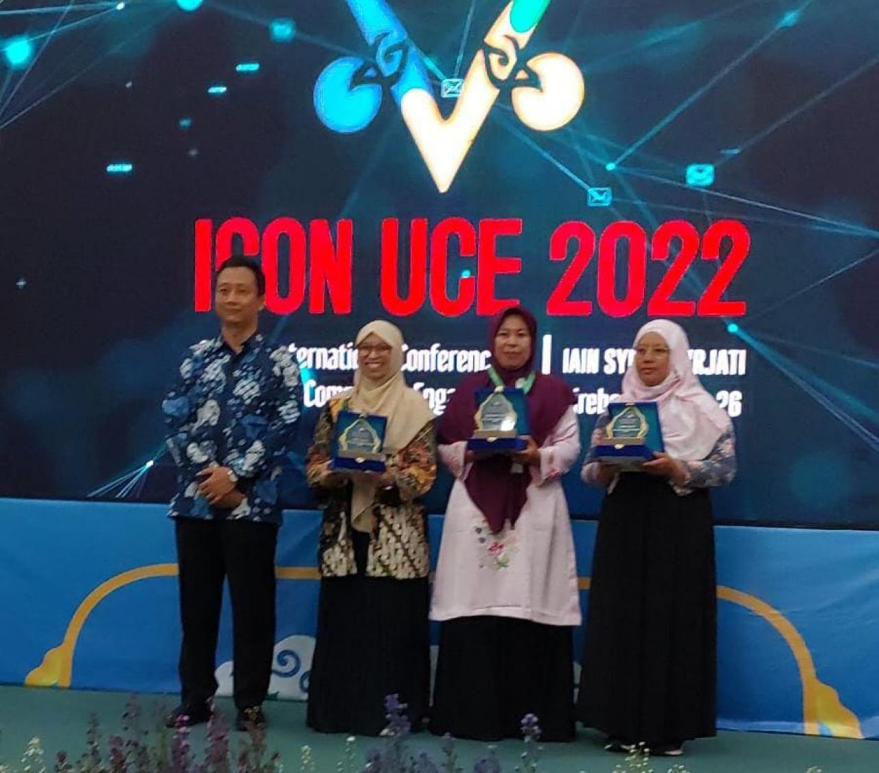 Gambar Dosen UIN Makassar Raih Juara I Kategori Program Pengabdian pada ICON UCE di IAIN Cirebon