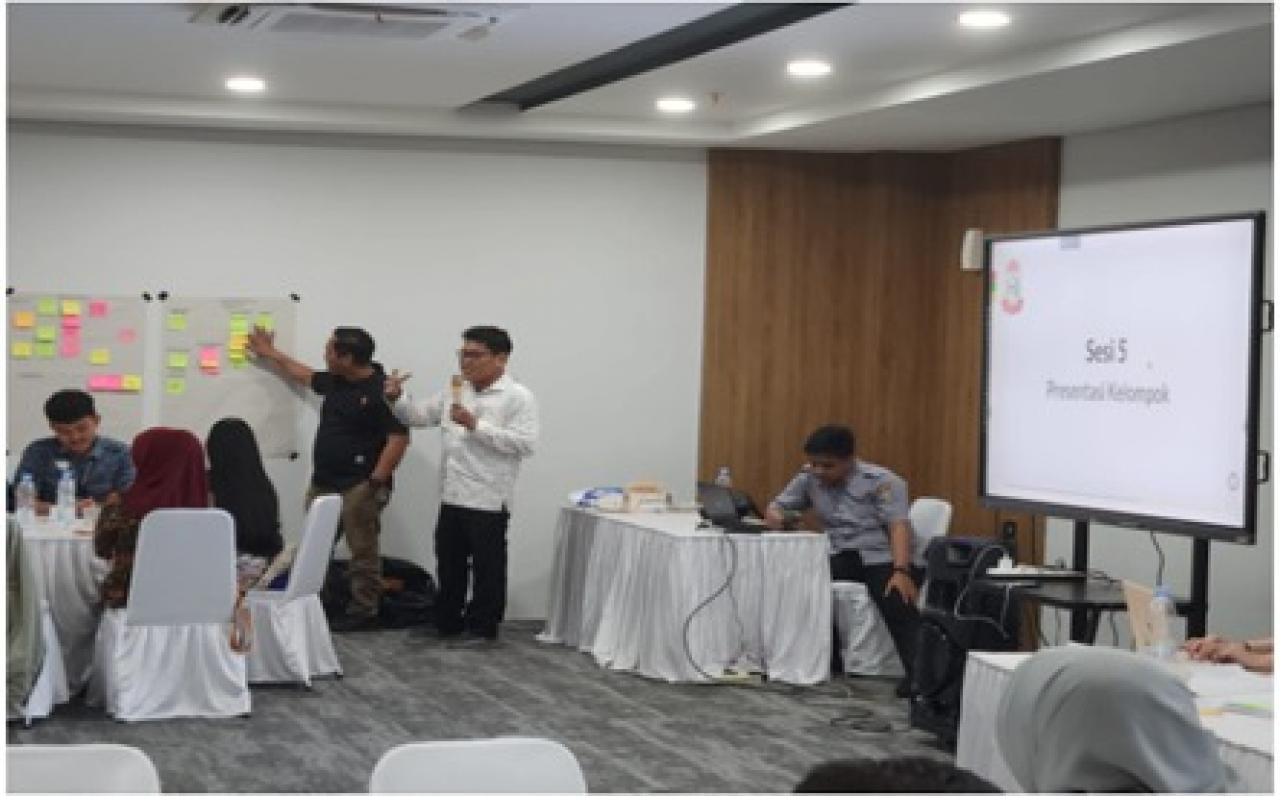 Gambar Dosen UINAM Narasumber FGD Makassar Super Apps, Lahirkan Penamaan APPI