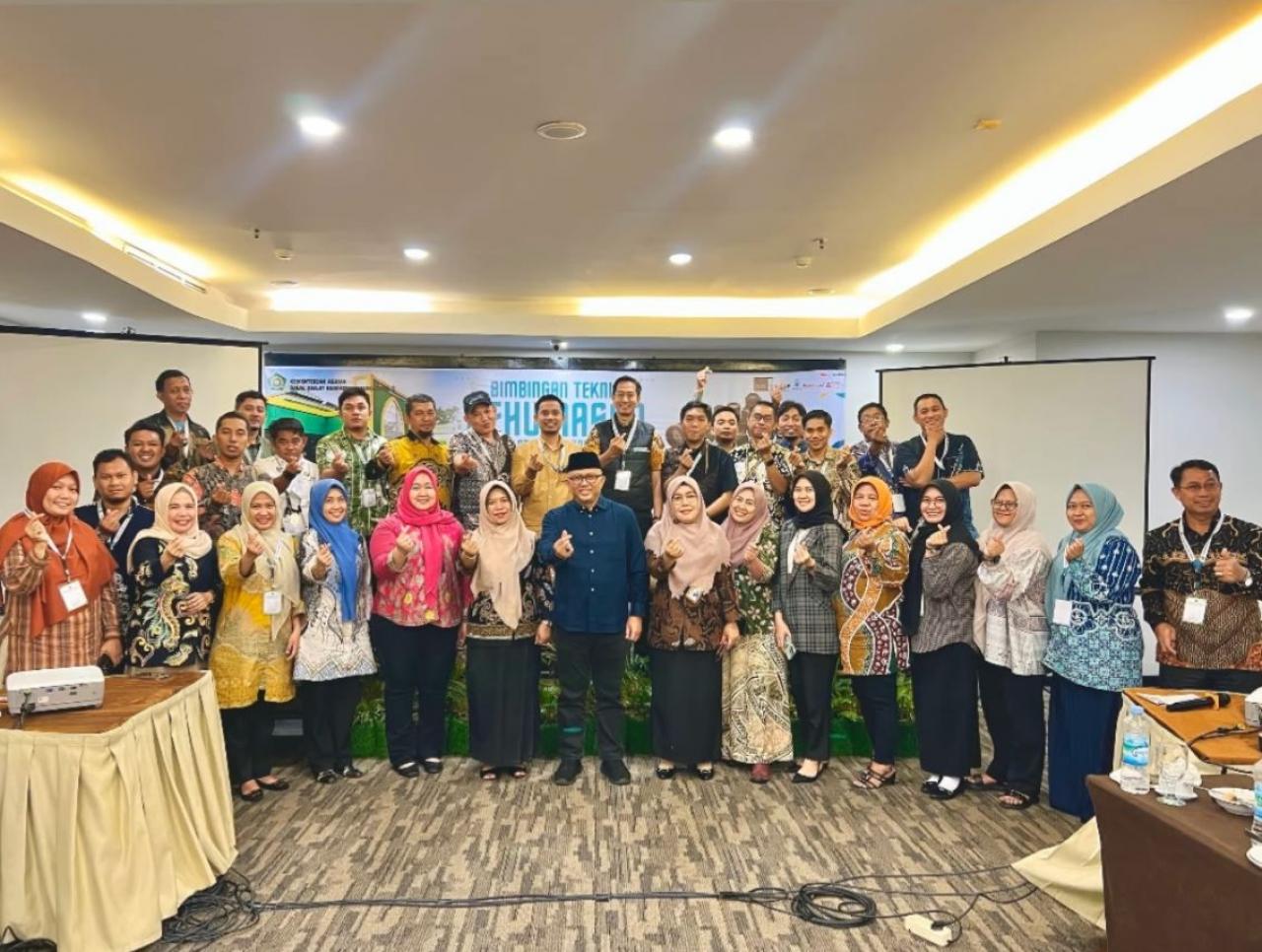 Gambar Dua Fungsional Humas UIN Alauddin Hadiri Bimtek Kehumasan BDK Makassar