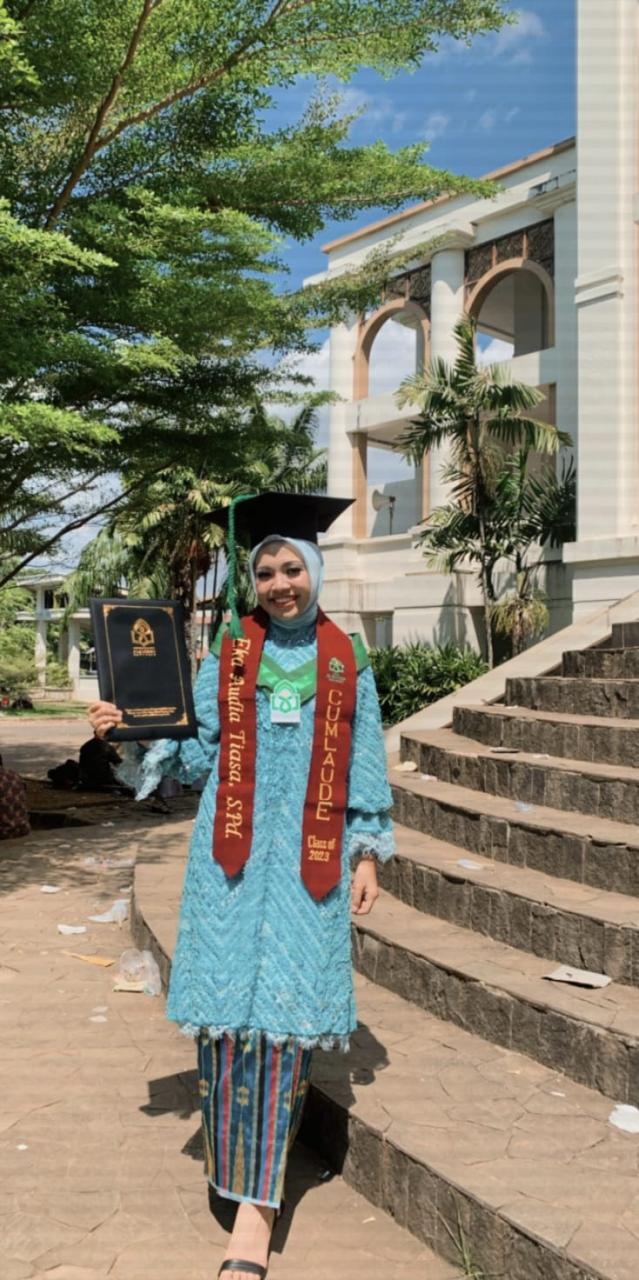 Gambar Eka Audia Jadi Lulusan Terbaik Prodi PBI UIN Alauddin pada Wisuda Angkatan 97