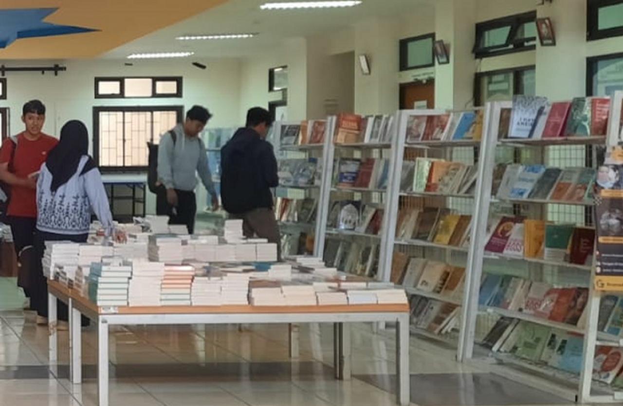 Gambar Gandeng Gramedia, Perpustakaan Syech Yusuf UIN Alauddin Gelar Pameran Buku