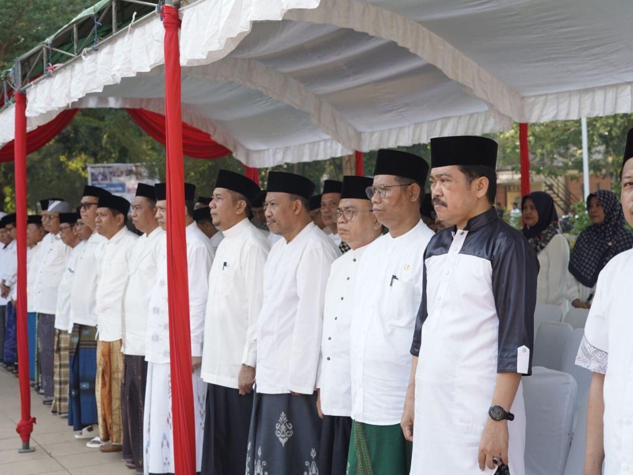 Gambar Gelar Apel Hari Santri Nasional, Rektor UIN Alauddin: Jadikan Nilai Agama Landasan Bertindak
