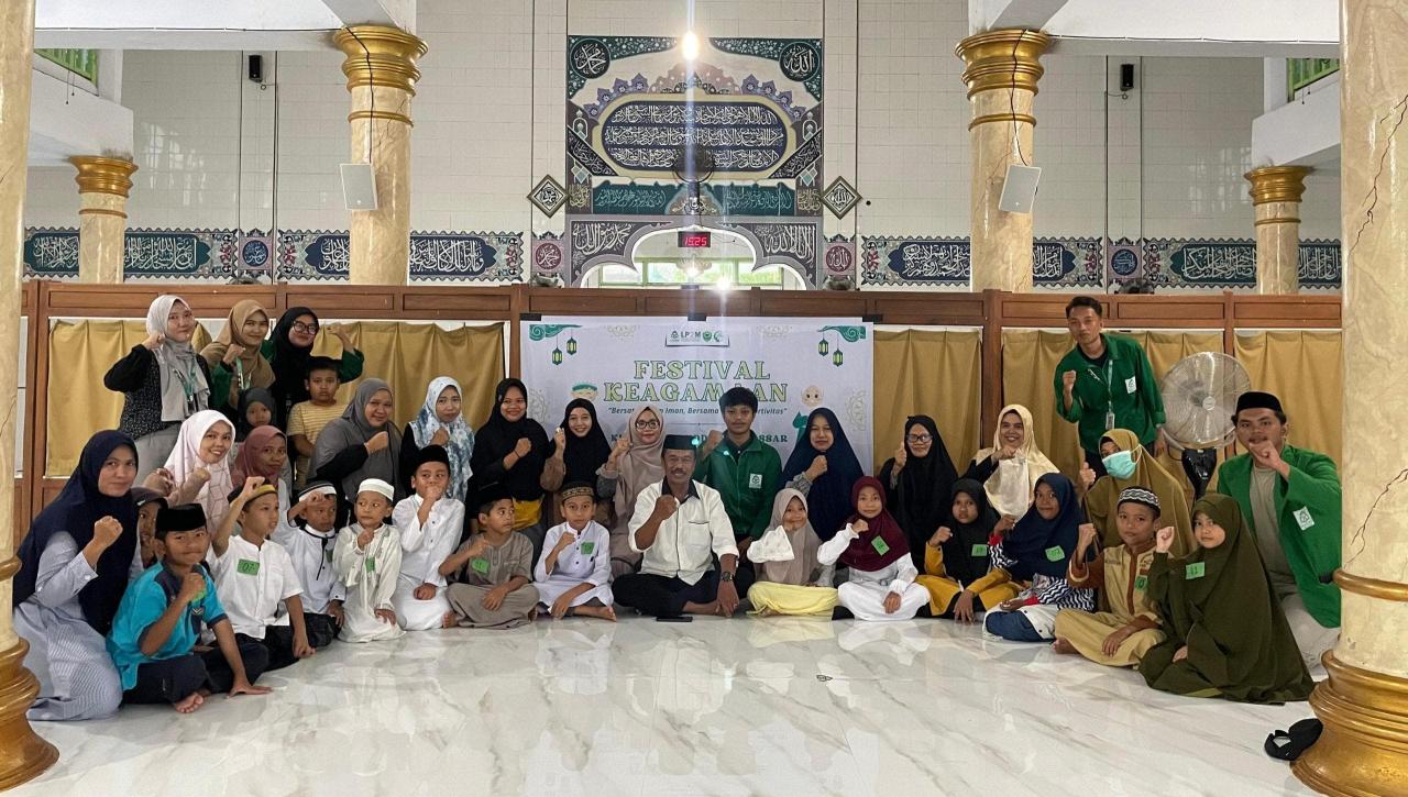 Gambar Gelar Festival Keagamaan, Mahasiswa KKN Angkatan 76 Diapresiasi Lurah Coppo Barru