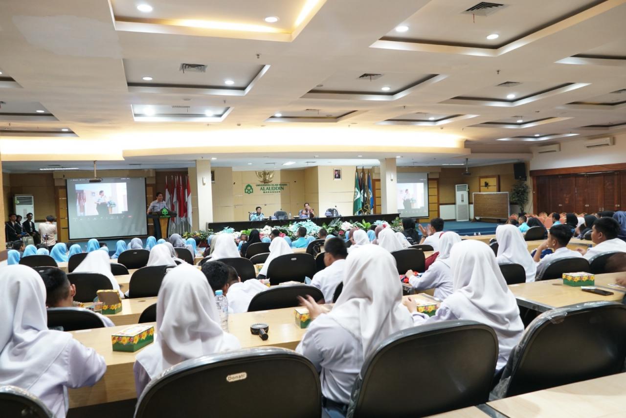 Gambar Gelar Seminar Internasional, HMJ Fisika UIN Alauddin Bahas Peran Sains Dalam Lingkungan