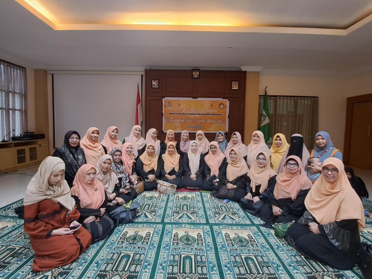 Gambar Gelar Tadarus dan Bukber, DWP UIN Alauddin Makassar Pererat Silaturahmi dan Kualitas Ibadah