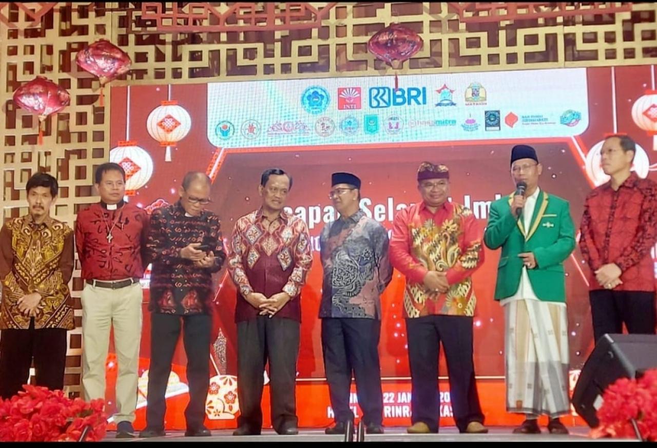 Gambar Hadiri Perayaan Imlek, Kabiro AAKK UIN Alauddin Sampaikan Pesan Toleransi