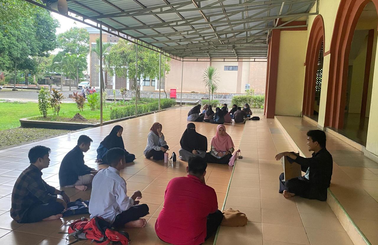 Gambar HMJ BSA Perkuat Pemahaman Bahasa Arab Melalui Fariiqul Lughoh Shorof