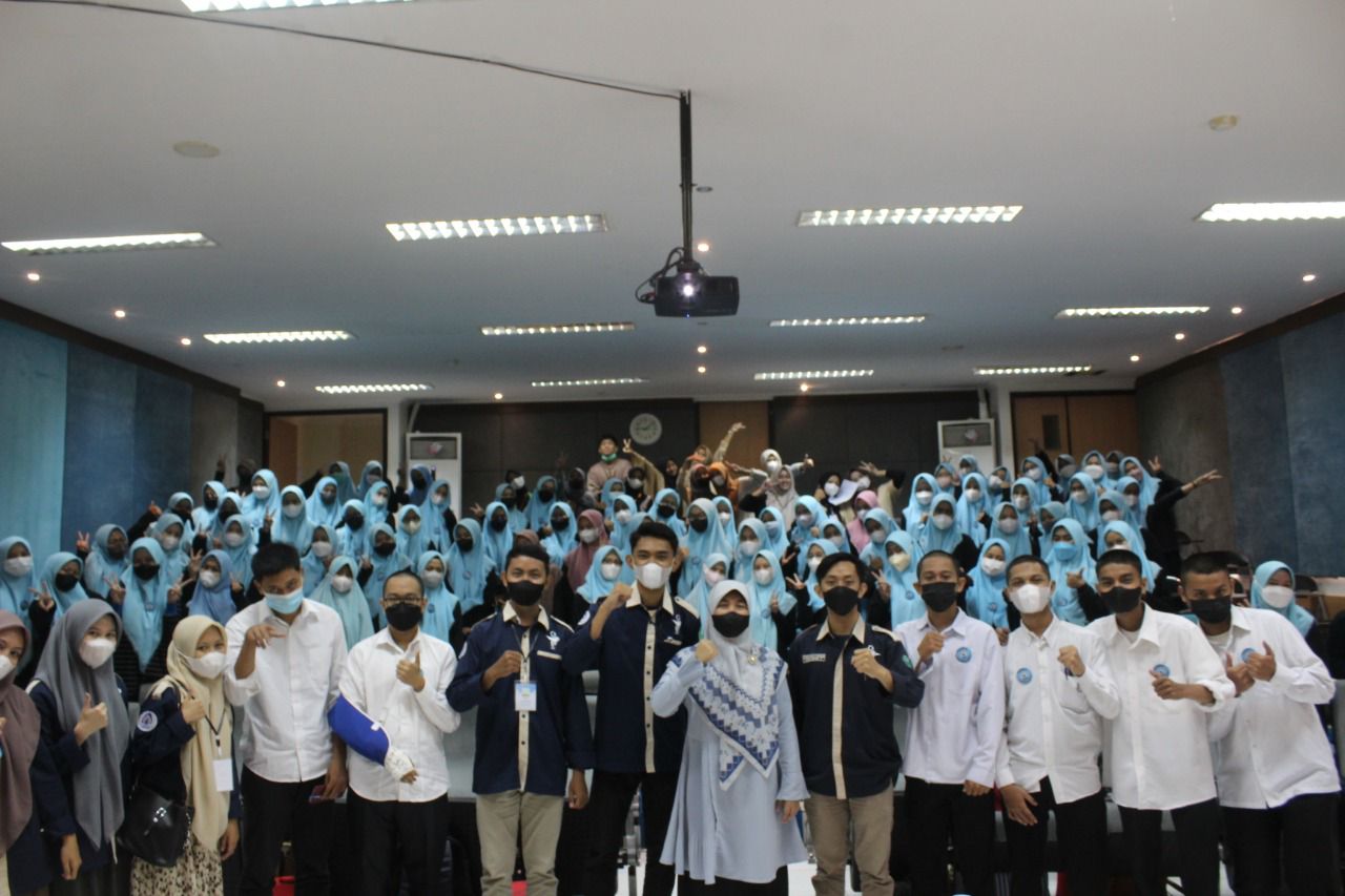 Gambar HMJ Farmasi UIN Alauddin Bangun Kekompakan Mahasiswa di Pharmacy Camp