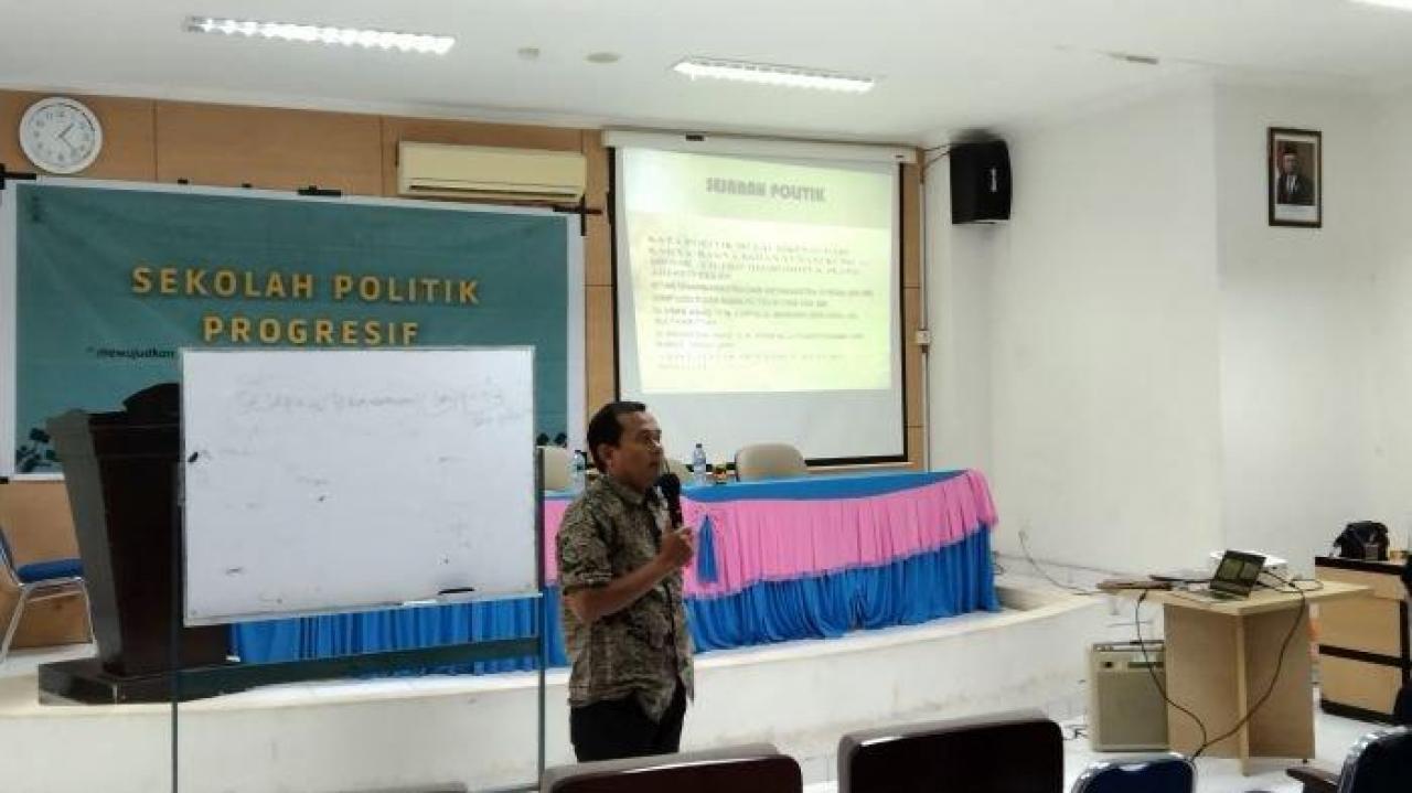Gambar HMJ Fisika UIN Makassar Gelar Seminar Nasional Bahas Sains dan Demokrasi