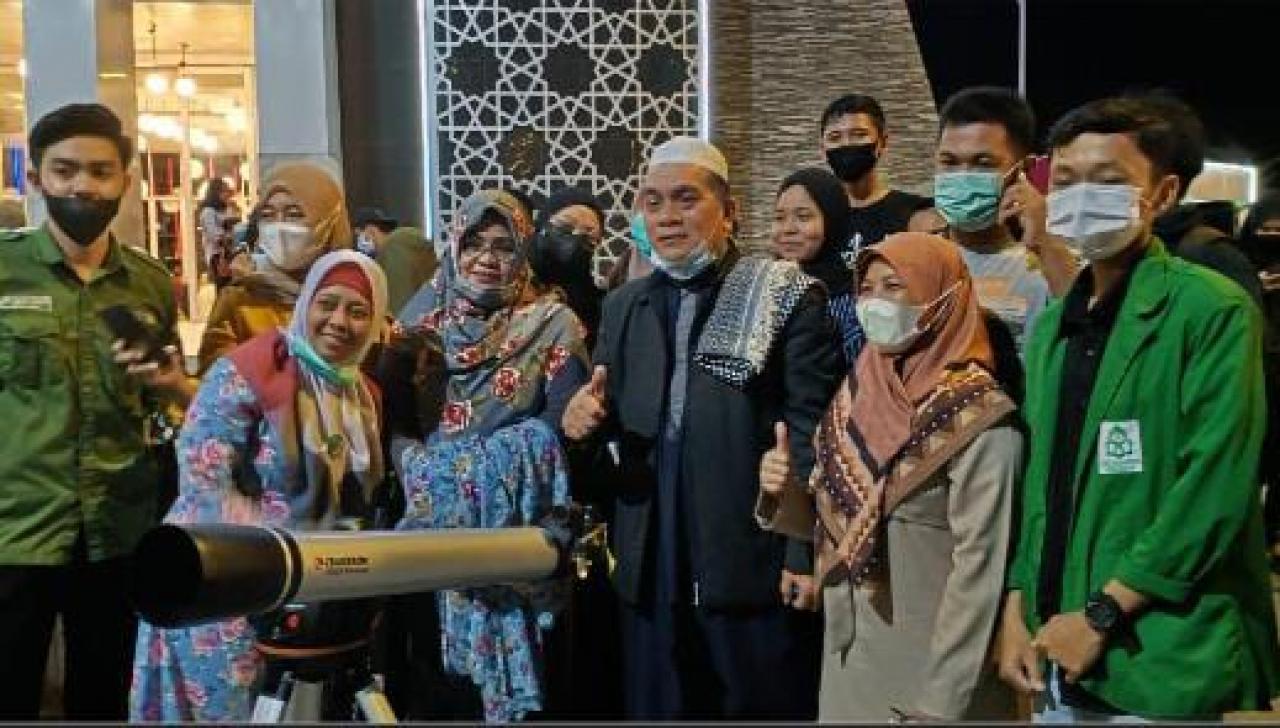 Gambar HMJ Ilmu Falak FSH UIN Alauddin Gelar Pengamatan Gerhana Bulan