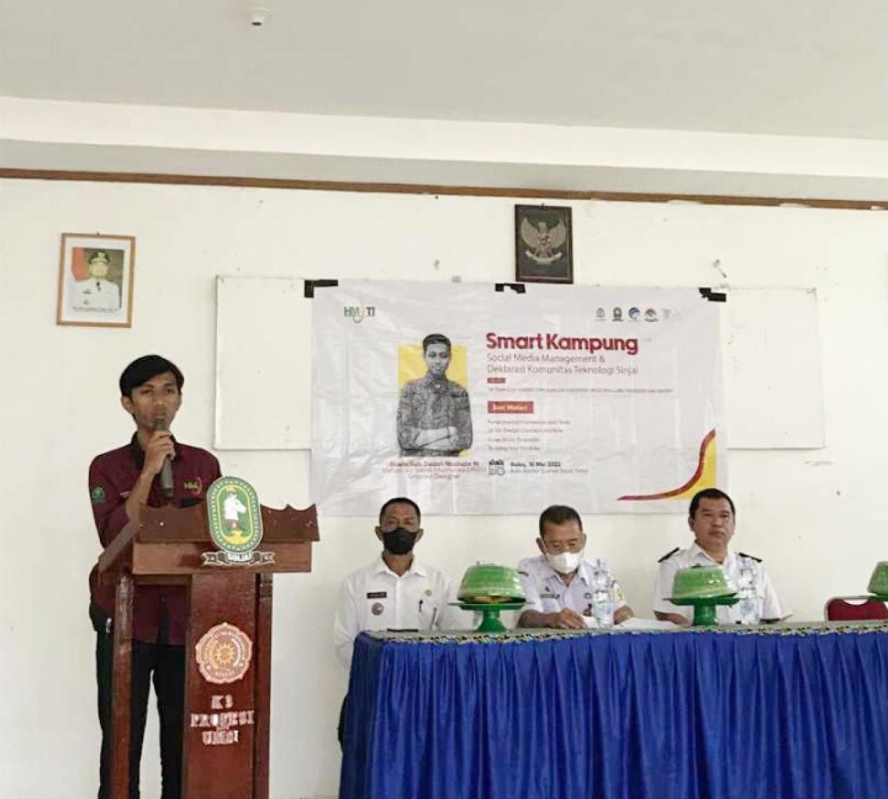 Gambar HMJ TI UIN Alauddin Gelar Program Smart Kampung di Sinjai