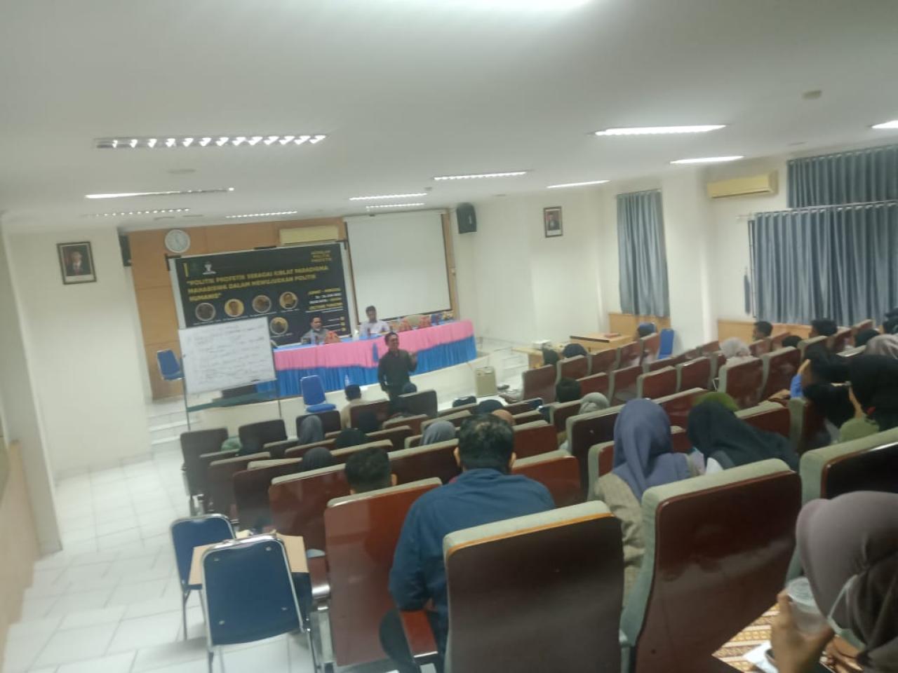 Gambar HMPS Ilmu Politik UIN Alauddin Gelar Sekolah Politik Profetik