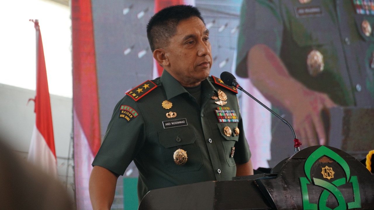 Gambar Jadi Narasumber PBAK UIN Makassar, Pandam XIV Hasanuddin Beri Penguatan Moderasi Beragama