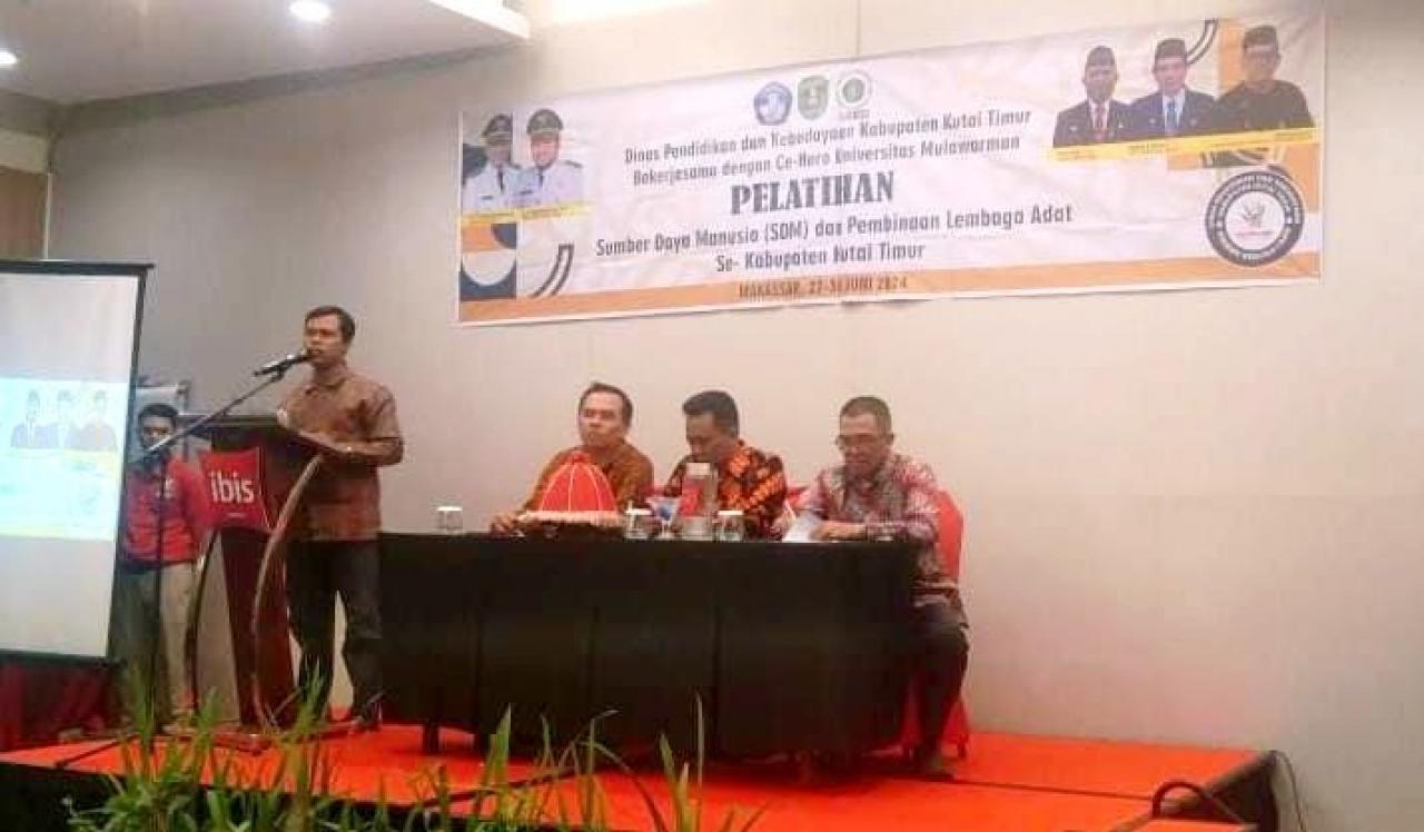 Gambar Jadi Narasumber Pembinaan Lembaga Adat Kutai Timur, Dosen SPI Tekankan Peran Lembaga