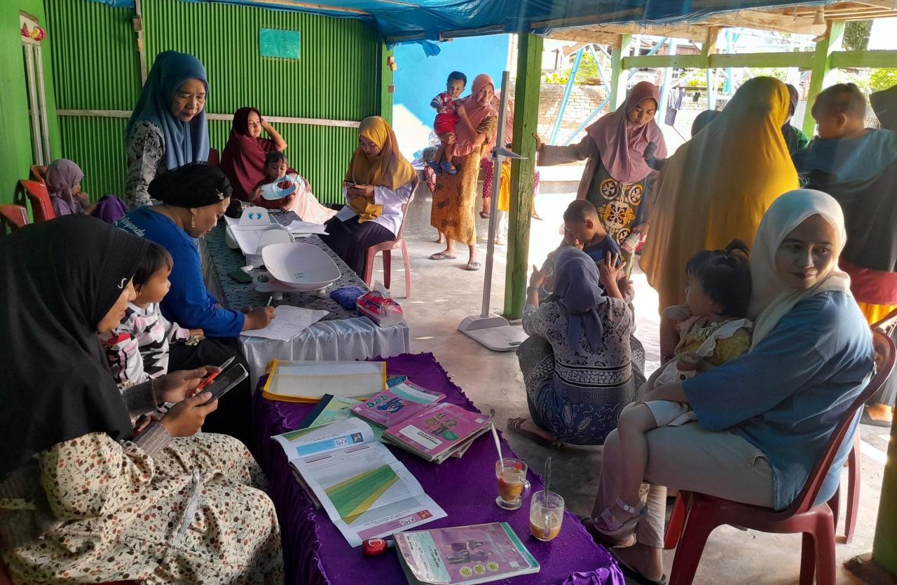 Gambar Jalankan Proker, Mahasiswa KKN UIN Alauddin Lalukan Penyuluhan Stunting