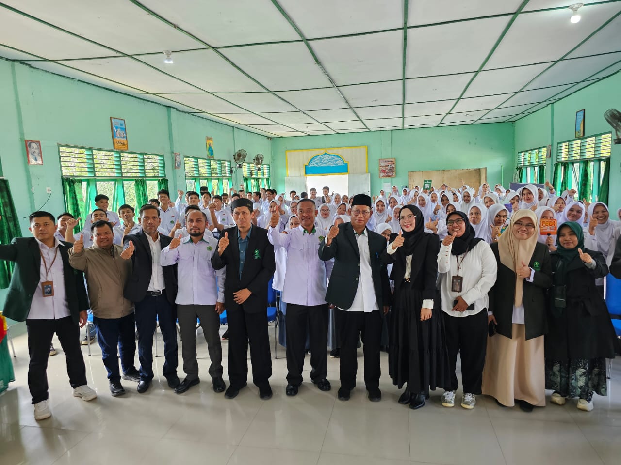 Gambar Jemput Bola, UIN Alauddin Sebar Tim Sosialisasi Penerimaan Mahasiswa Baru