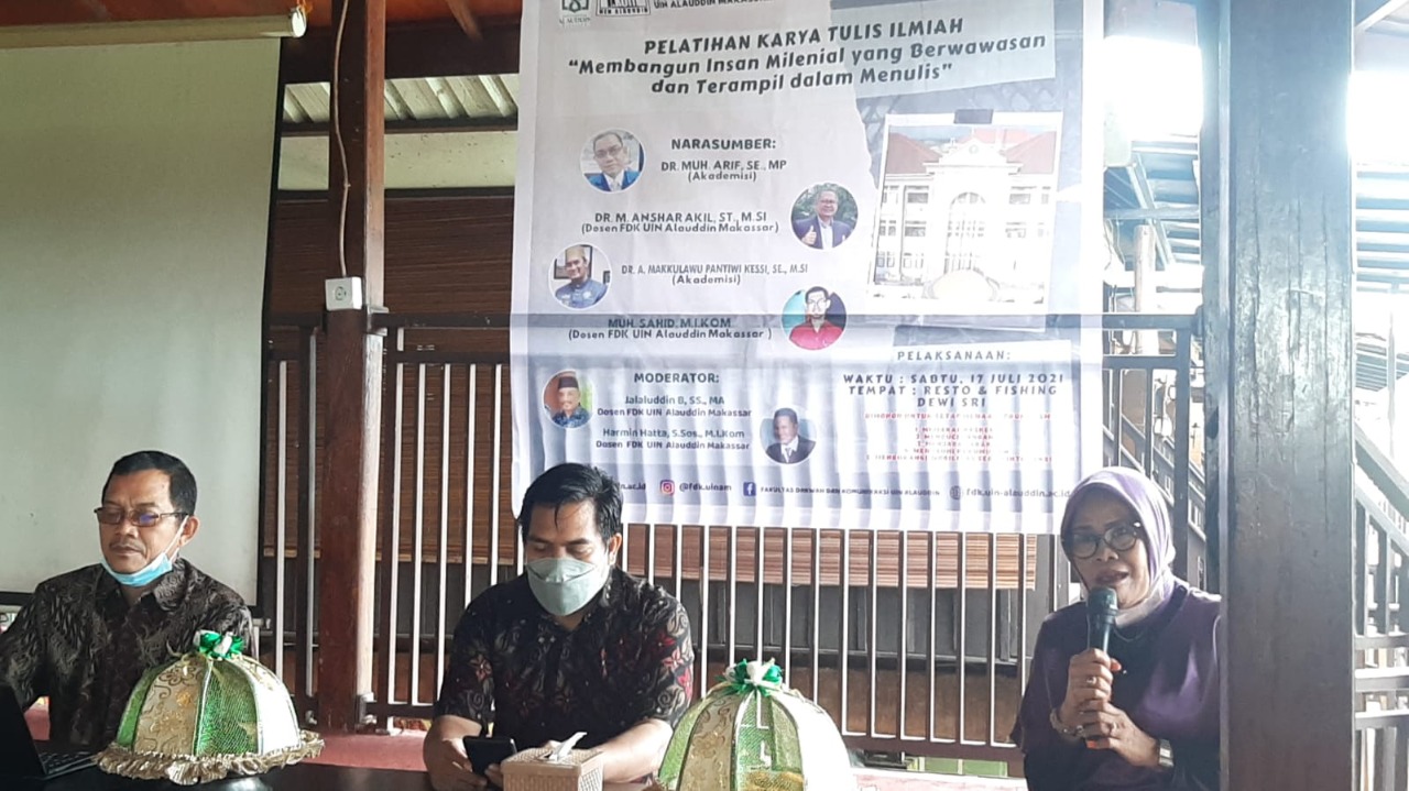 Gambar Jurusan Ilmu Komunikasi FDK UIN Alauddin Gelar Pelatihan Karya Tulis Ilmiah