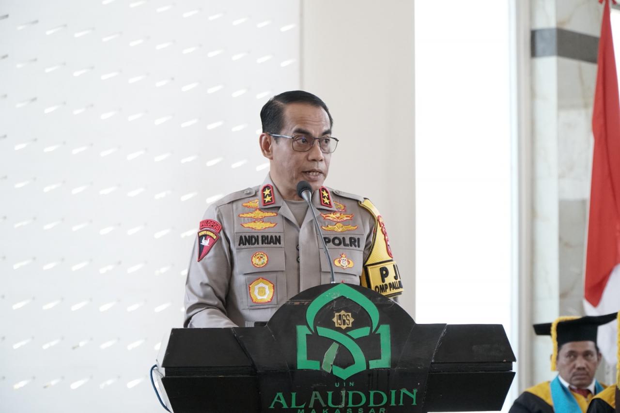 Gambar Kapolda Sulsel Irjen Pol. Andi Rian Ajak Mahasiswa UIN Alauddin Cerdas Gunakan Media Sosial di Era D