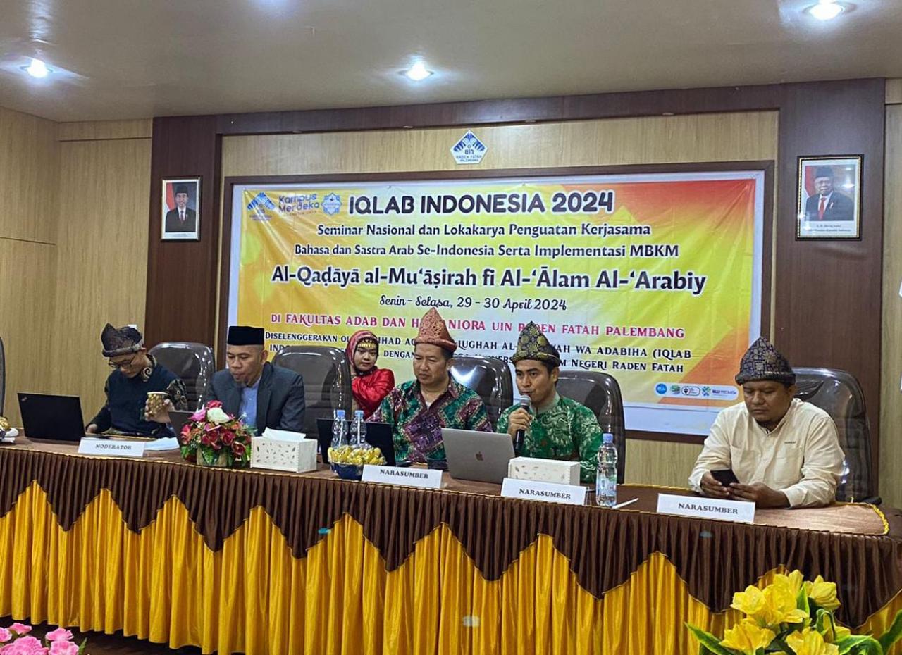 Gambar Kaprodi BSA Jadi Pembicara  Pada Seminar Nasional di UIN Raden Fatah Palembang