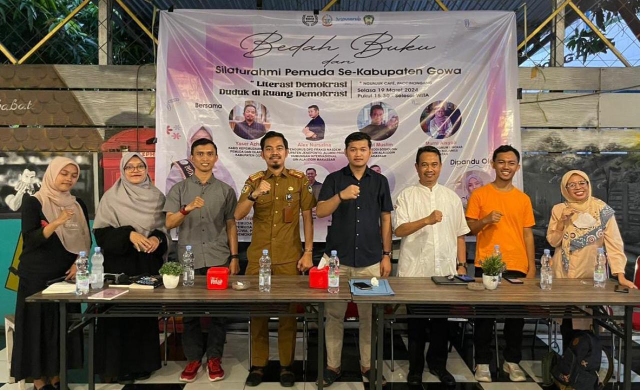 Gambar Kaprodi Sosiologi Agama Jadi Pembicara Bedah Buku Duta Baca Sulsel