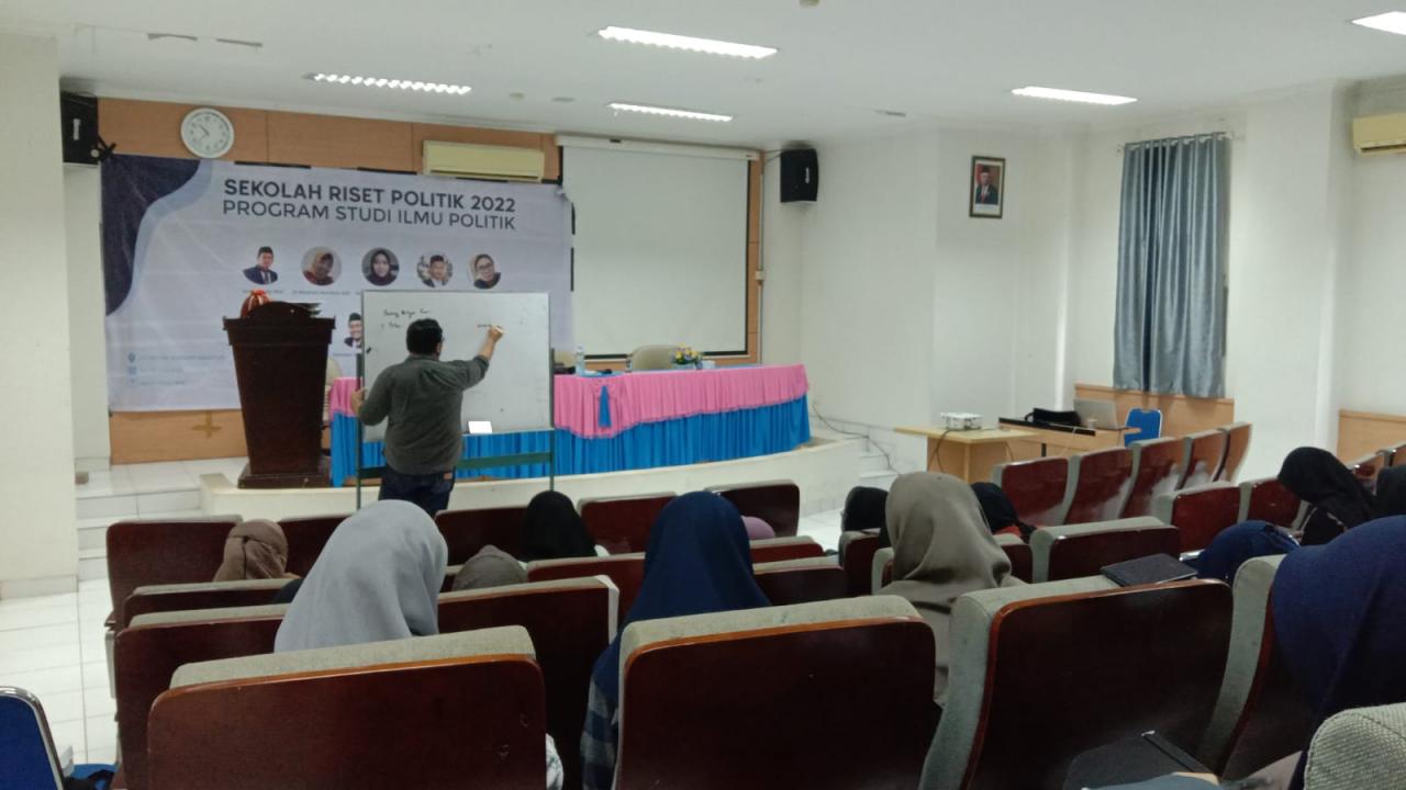 Gambar Kembangkan Pengetahuan Metodologi Penelitian, Prodi Ilmu Politik Gelar Sekolah Riset