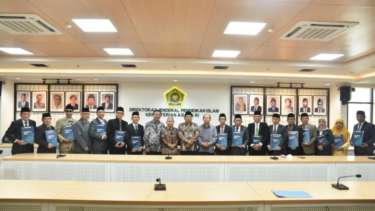 Gambar Kemenag RI Lahirkan 17 Guru Besar Baru, Satu Dari UIN Alauddin Makassar