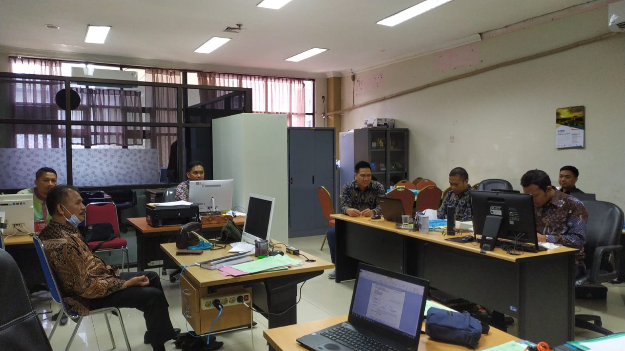 Gambar KEPALA BIRO AUPK  MENYAPA TIM SPI