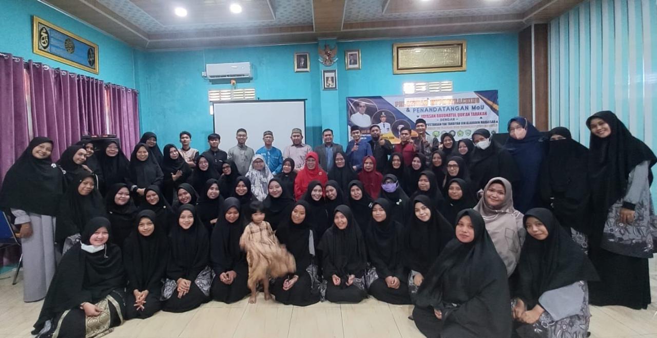 Gambar Kepala Perpustakaan FTK UIN Alauddin Beri Pelatihan Hypnoteaching di Ponpes RTQ