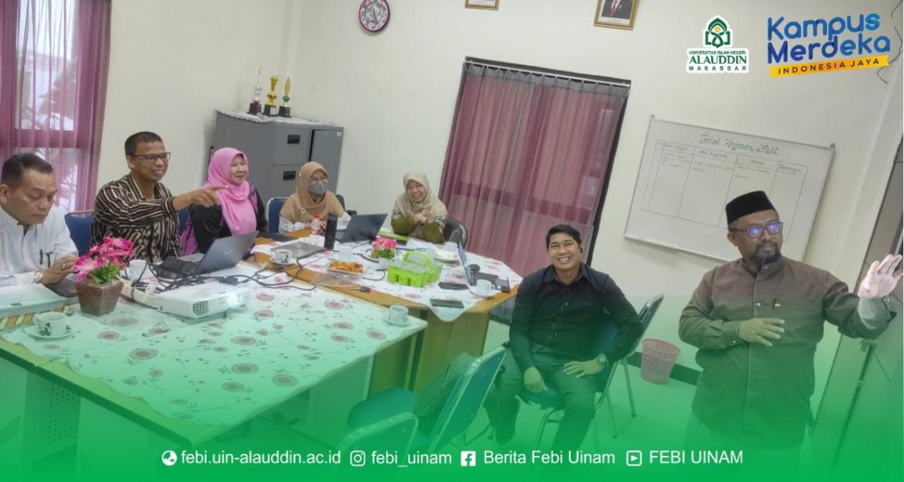 Gambar Ketua KPM FEBI UIN Alauddin Bersinergi LP2M Susun Juknis KKN Terintegrasi