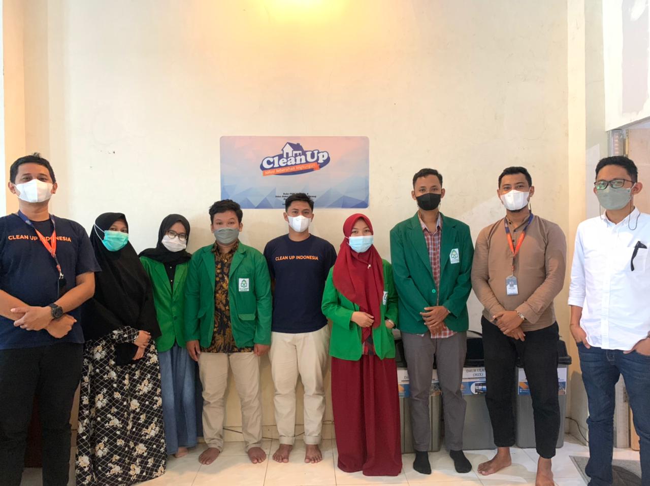 Gambar KKL Prodi HI UIN Alauddin Makassar Kerjasama Start Up Clean Up Indonesia