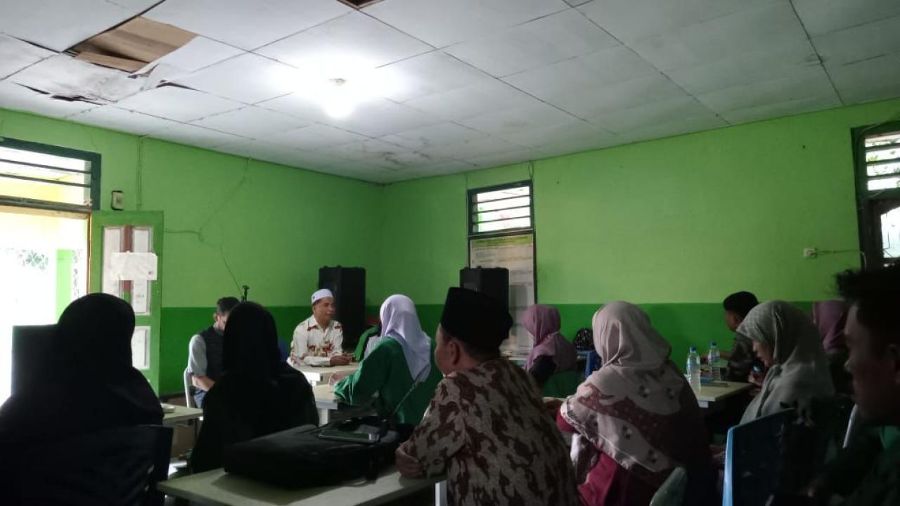 Gambar KKN-PLP di Labuan Bajo, Mahasiswa FTK UIN Alauddin Gelar Bina Akrab di Sekolah