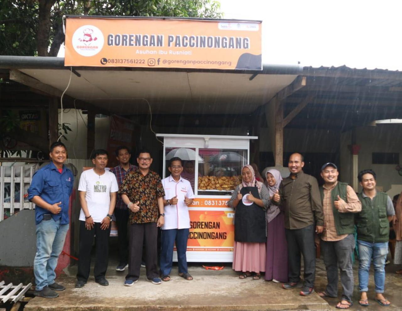 Gambar Kolaborasi Lazismu dan Mahasiswa Ekonomi Islam UIN Alauddin, Pemberdayaan UMKM di Paccinongan