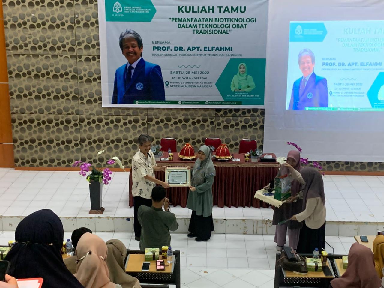 Gambar Kuliah Tamu Farmasi UIN Alauddin Bahas Pemanfatan Bioteknologi dalam Teknologi Obat Tradisional