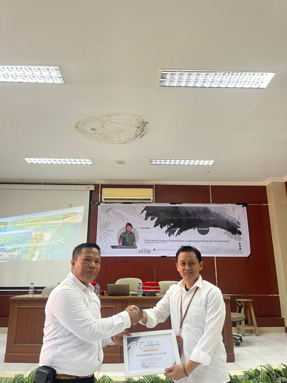 Gambar Kuliah Umum PWK UIN Alauddin Bahas Pengelolaan Lingkungan Hidup dan Kehutanan