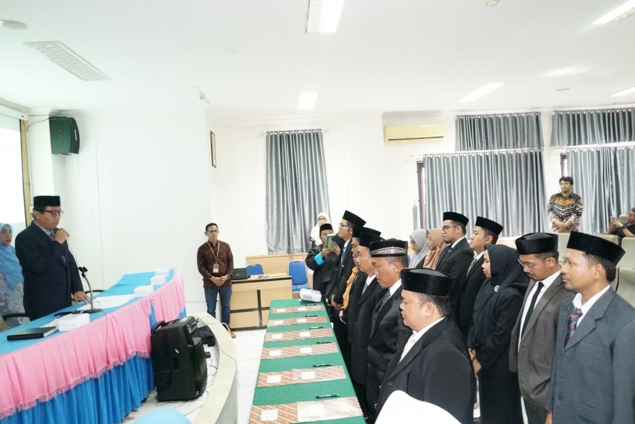 Gambar Lantik Ketua dan Sekertaris Prodi, Dekan FUF UIN Alauddin: Satu Komando Bangun Kebersamaan