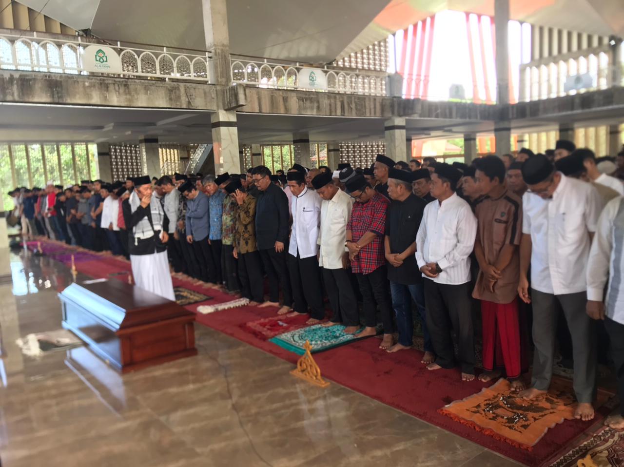 Gambar Lepas Jenazah Prof Hamka Haq, Kabiro AAKK: Keluarga Besar UIN Alauddin Kehilangan Sosok Panutan
