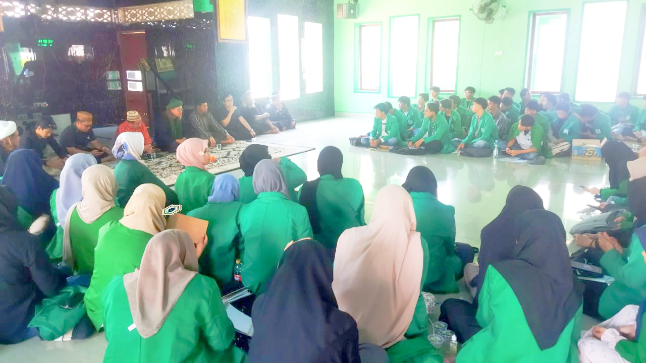 Gambar Mahasiswa AFI UIN Alauddin Praktikum Kompetensi di Markas Jemaah an-Nadzir