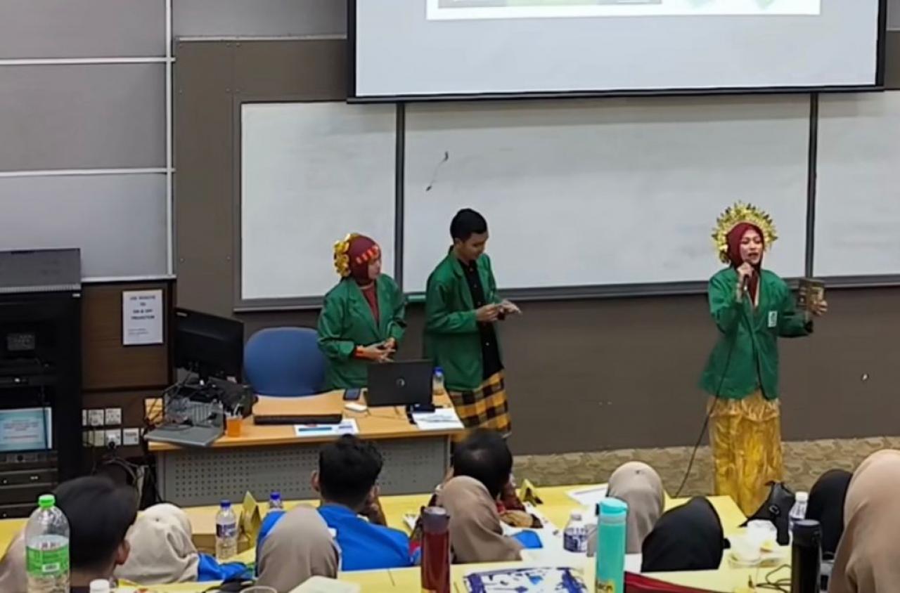 Gambar Mahasiswa Akuntansi UIN Alauddin Makassar Raih Dua Penghargaan di Malaysia