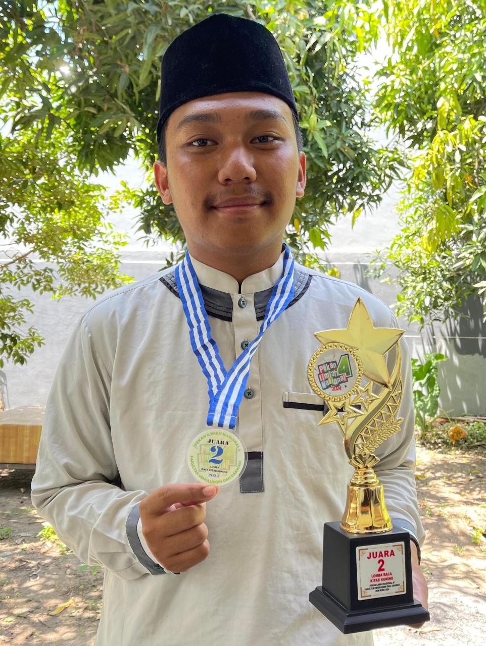 Gambar Mahasiswa BSA Raih Juara 2 Lomba Baca Kitab Kuning Tingkat Nasional di PIN 2024