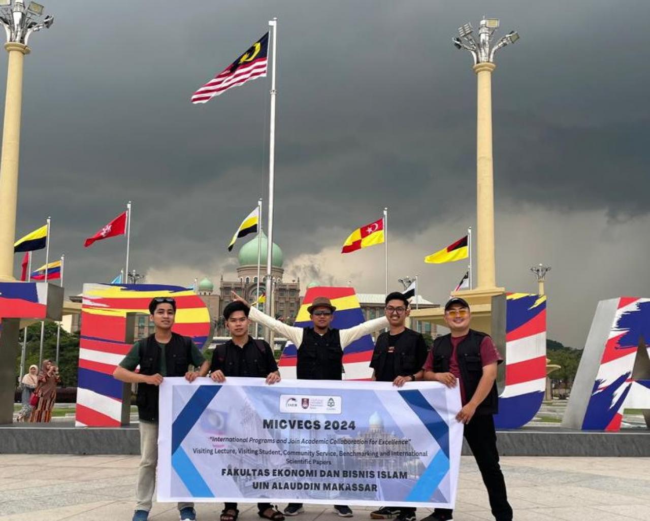 Gambar Mahasiswa dan Dosen FEBI UIN Makassar Lakukan PKM Internasional di Melaka Malaysia