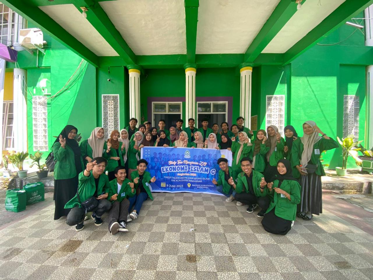 Gambar Mahasiswa Ekonomi Islam UIN Alauddin Belajar Pengelolaan Zakat di Baznas Enrekang