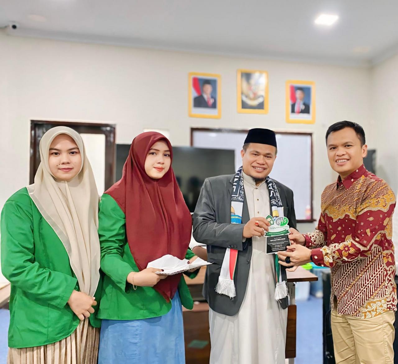 Gambar Mahasiswa Ekonomi Islam UIN Alauddin Belajar Prinsip-prinsip Syariah di KSPPS BHS