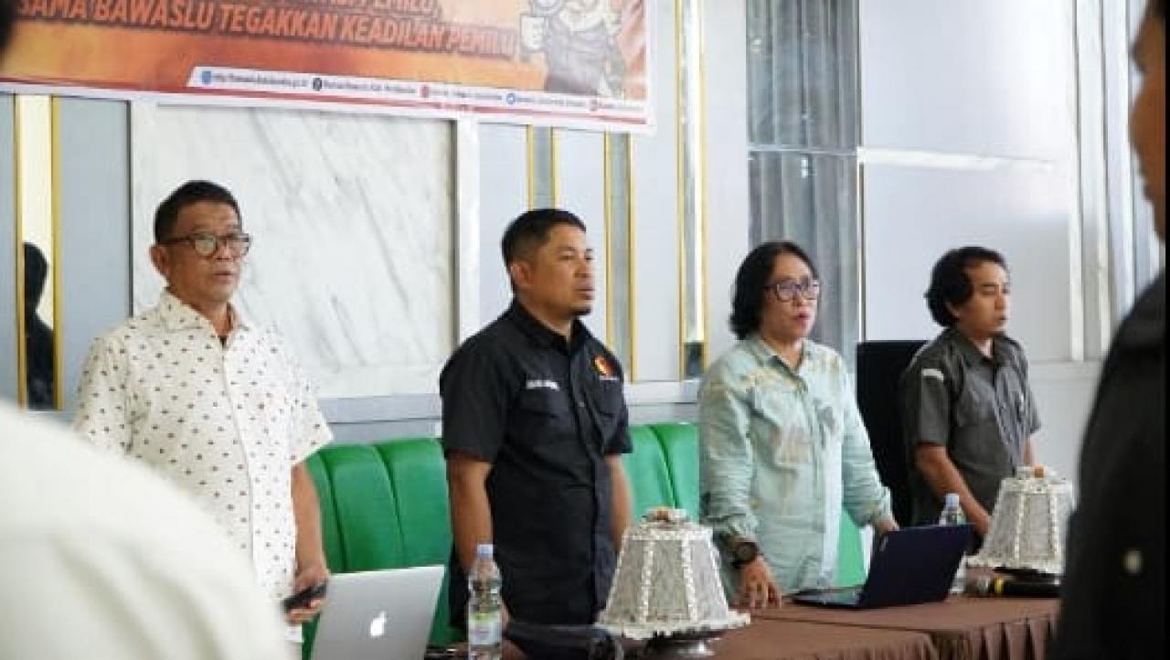 Gambar Mahasiswa Ilmu Politik Terlibat Pada Sosialisasi Pemilu bagi Penyandang Disabilitas di Bulukumba