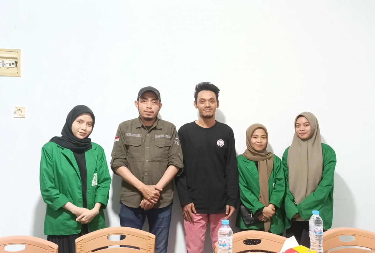 Gambar Mahasiswa Jurnalistik UIN Alauddin Praktik Lapangan di Harian News