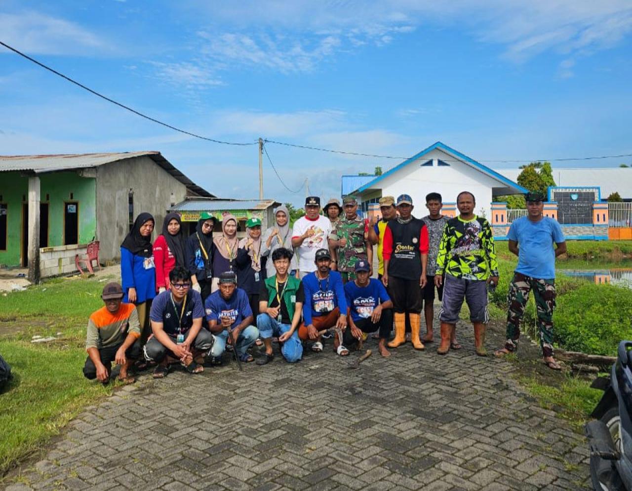 Gambar Mahasiswa KKN 76 UIN Alauddin Makassar di Maros Dorong Kolaborasi Aksi Bersih