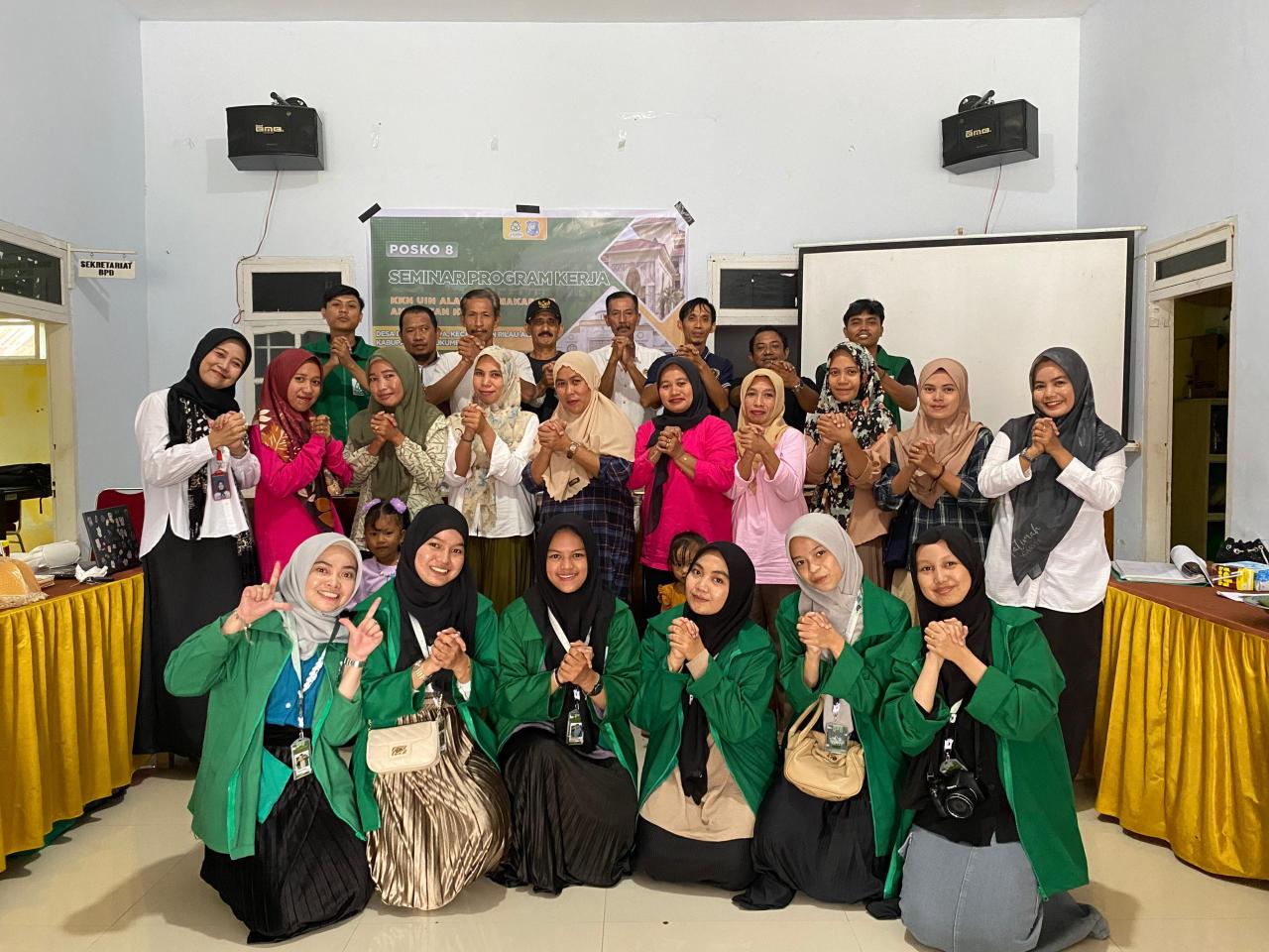 Gambar Mahasiswa KKN UIN Alauddin Angk-75 Sukses Gelad Seminar Proker Di Desa Batukaropa