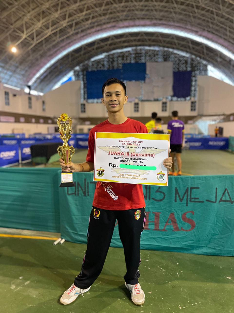 Gambar Mahasiswa MPI UIN Alauddin Raih Juara III Tenis Meja UNHAS CUP XIV