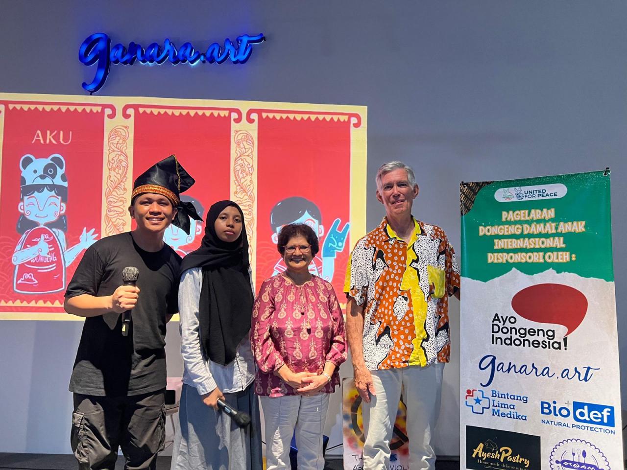 Gambar Mahasiswa PBI UIN Alauddin Jadi Interpreter di Pergelaran Dongeng Internasional