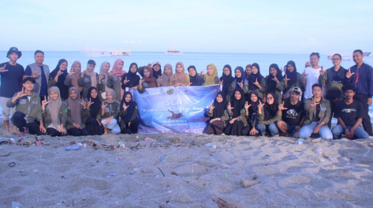 Gambar Mahasiswa Pendidikan Biologi UIN Alauddin Selamatkan Ekosistem dengan Konservasi Penyu di Pinrang